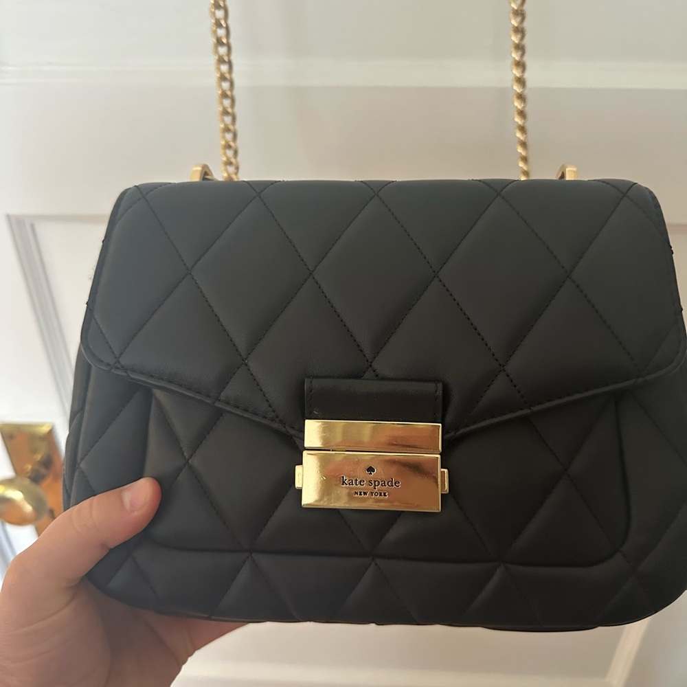 Kate Spade Quilted Black Shoulder Bag with Gold Chain - Picture 4 of 16